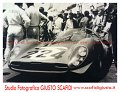 224 Ferrari 330 P4 N.Vaccarella - L.Scarfiotti c - Box Prove (32)